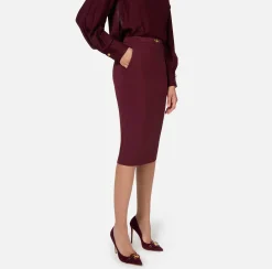 Elisabetta Franchi Tailleur|Skirts|Midi skirt in stretch crêpe fabric with horsebit RougeNoir